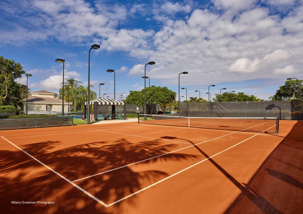 En Venta: $3,999,999 (5 camas, 3 baños, 3407 Pies cuadrados)