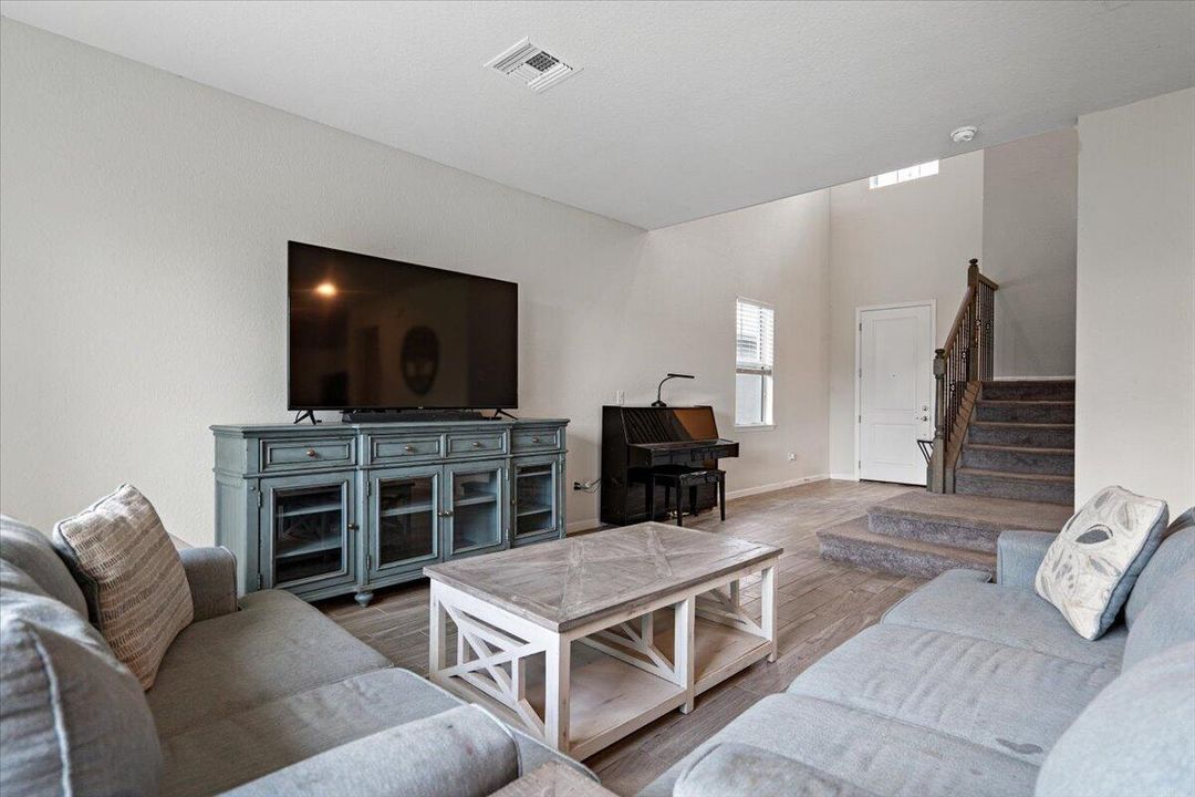 For Sale: $430,000 (3 beds, 2 baths, 2448 Square Feet)