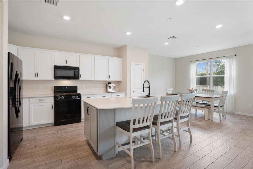 For Sale: $430,000 (3 beds, 2 baths, 2448 Square Feet)