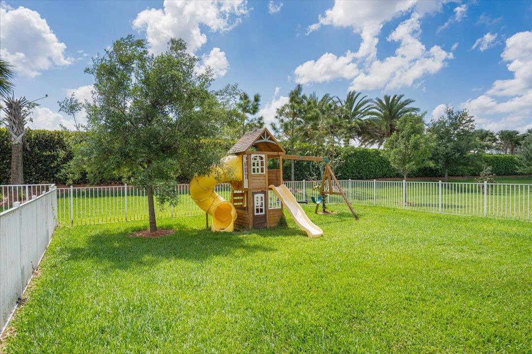 For Sale: $430,000 (3 beds, 2 baths, 2448 Square Feet)