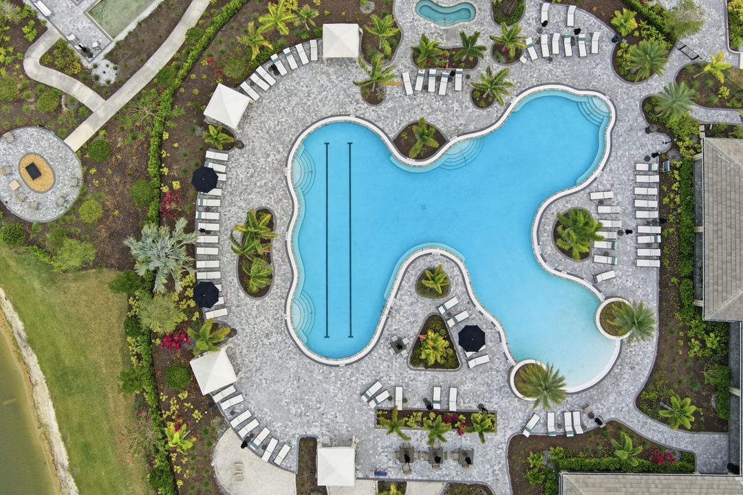 En Venta: $975,000 (3 camas, 3 baños, 3095 Pies cuadrados)