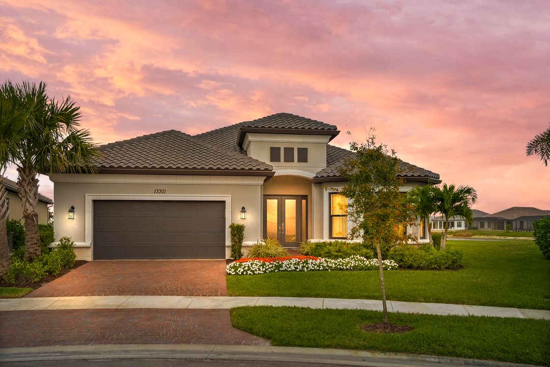 En Venta: $975,000 (3 camas, 3 baños, 3095 Pies cuadrados)