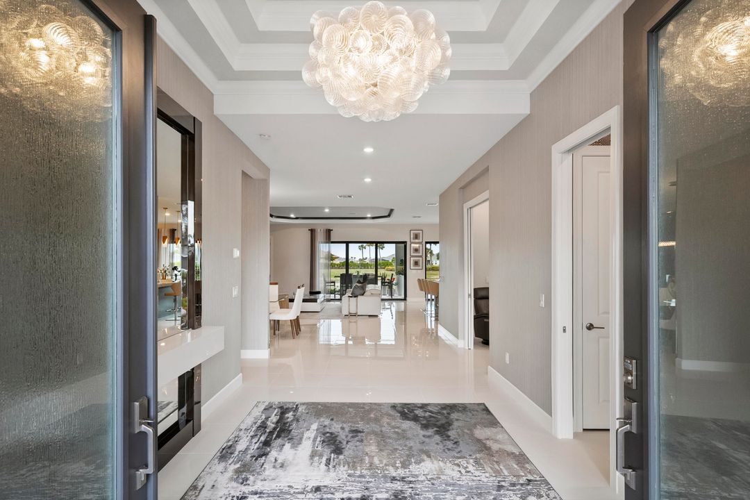 En Venta: $975,000 (3 camas, 3 baños, 3095 Pies cuadrados)