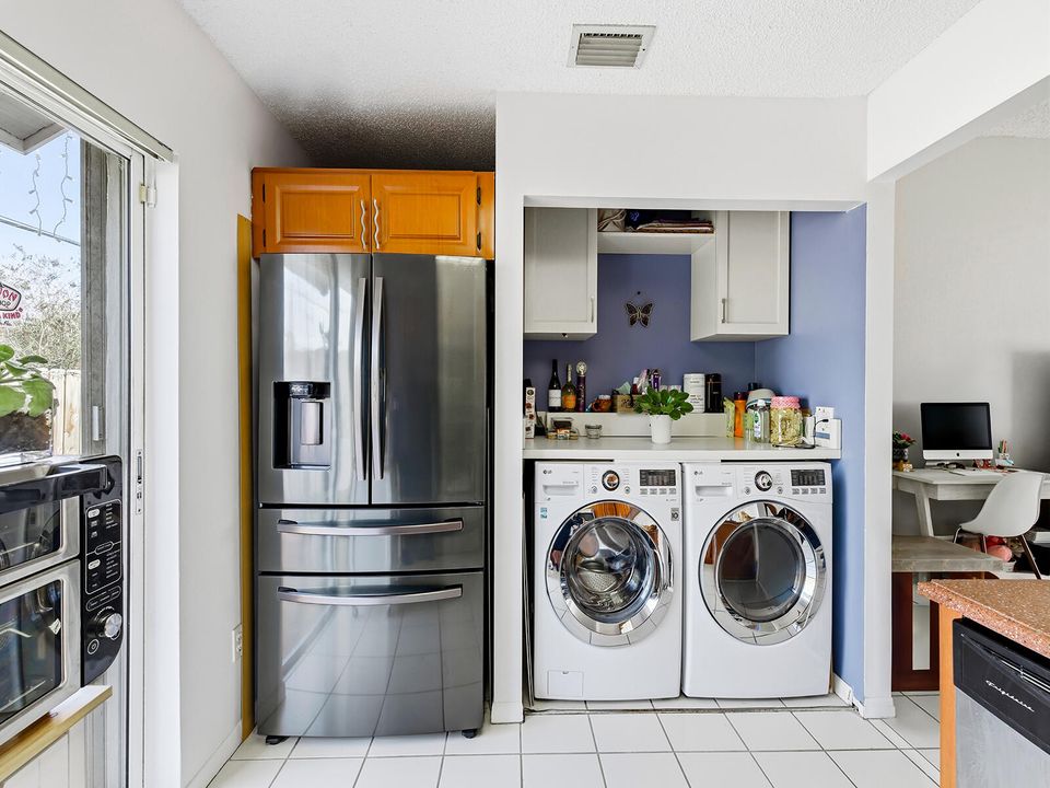 На продажу: $455,000 (3 спален, 2 ванн, 1185 Квадратных фут)