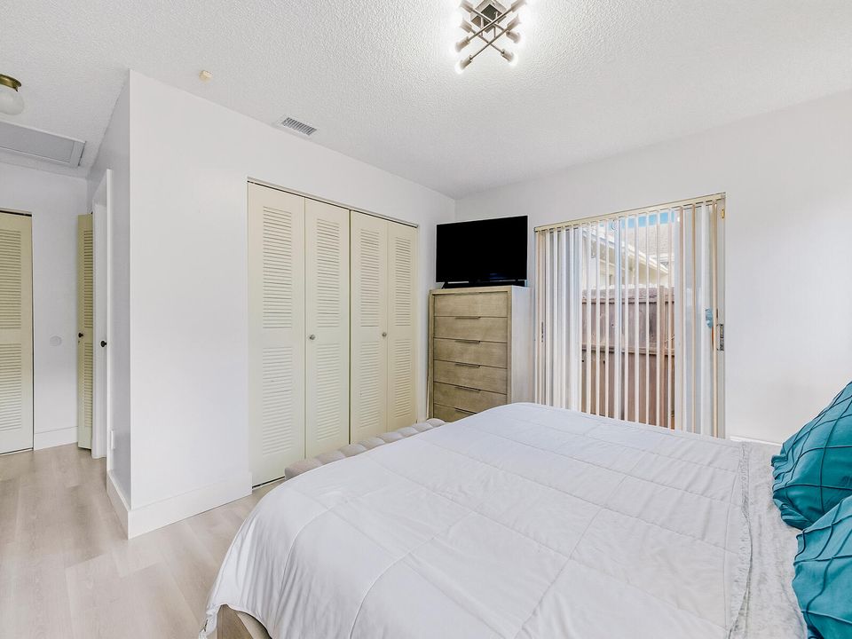 На продажу: $455,000 (3 спален, 2 ванн, 1185 Квадратных фут)