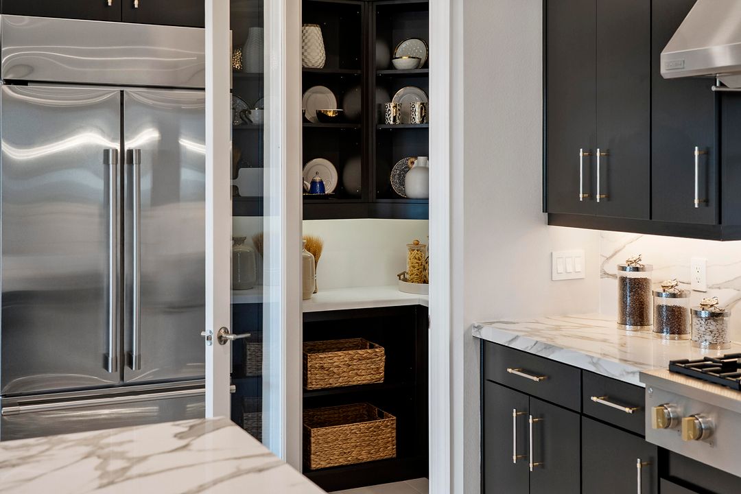 En Venta: $975,000 (3 camas, 3 baños, 3095 Pies cuadrados)