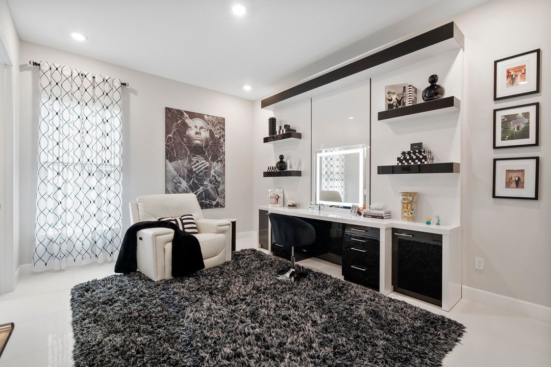 En Venta: $975,000 (3 camas, 3 baños, 3095 Pies cuadrados)