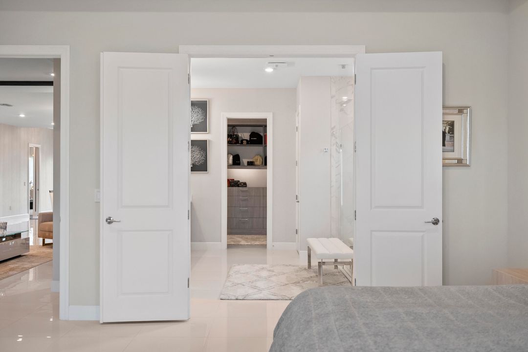 En Venta: $975,000 (3 camas, 3 baños, 3095 Pies cuadrados)