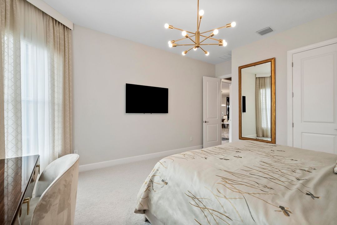 En Venta: $975,000 (3 camas, 3 baños, 3095 Pies cuadrados)