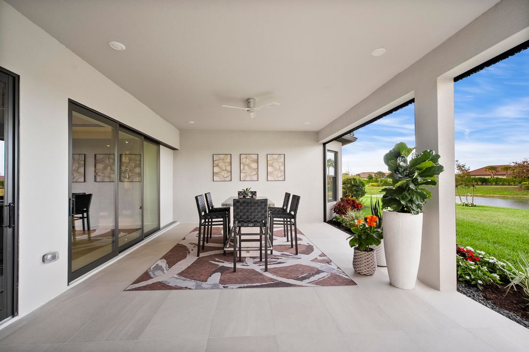 En Venta: $975,000 (3 camas, 3 baños, 3095 Pies cuadrados)