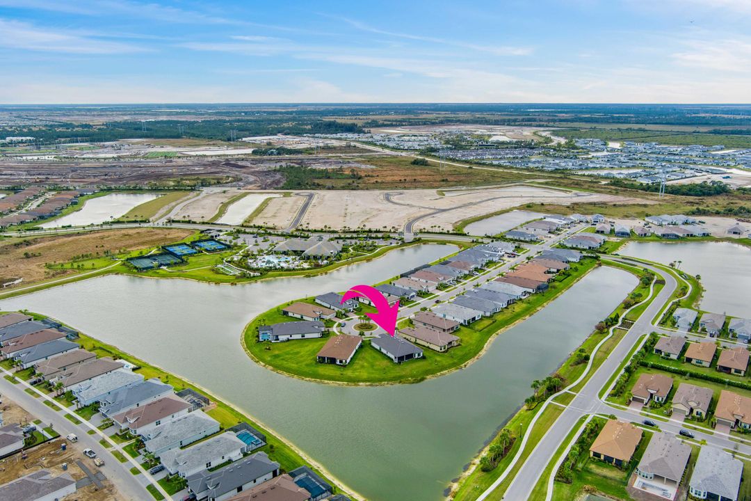 En Venta: $975,000 (3 camas, 3 baños, 3095 Pies cuadrados)