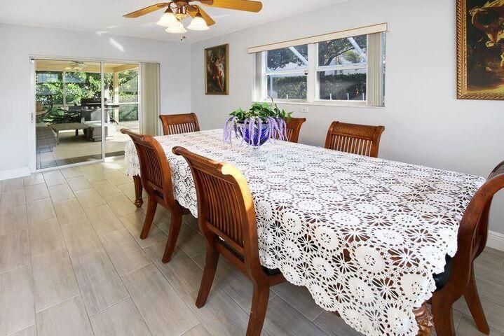 В аренду: $5,400 (3 спален, 2 ванн, 1850 Квадратных фут)