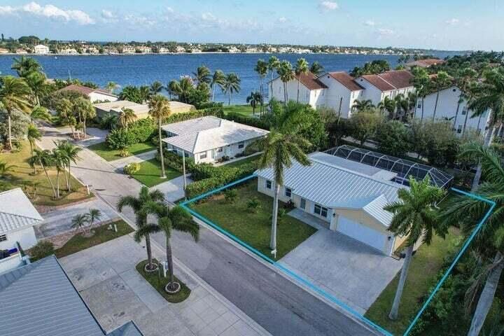 В аренду: $5,400 (3 спален, 2 ванн, 1850 Квадратных фут)