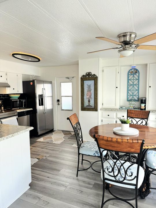 待售: $73,500 (2 贝兹, 2 浴室, 1150 平方英尺)