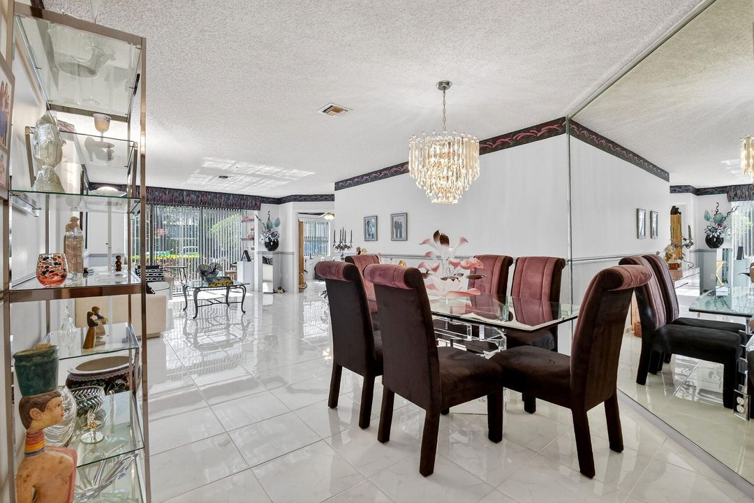 For Sale: $245,000 (3 beds, 2 baths, 1431 Square Feet)