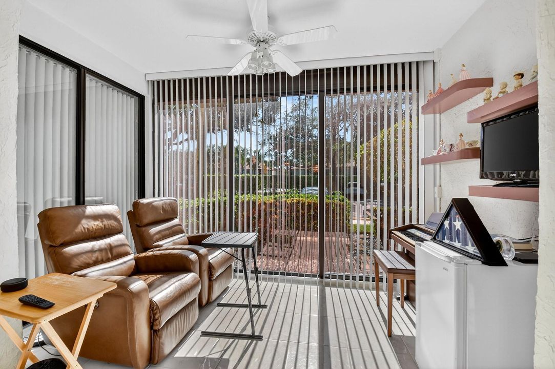 For Sale: $245,000 (3 beds, 2 baths, 1431 Square Feet)