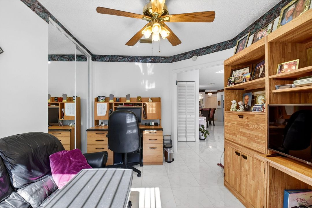 For Sale: $245,000 (3 beds, 2 baths, 1431 Square Feet)