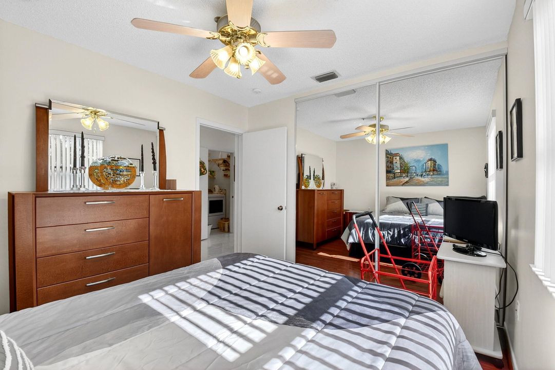 For Sale: $245,000 (3 beds, 2 baths, 1431 Square Feet)