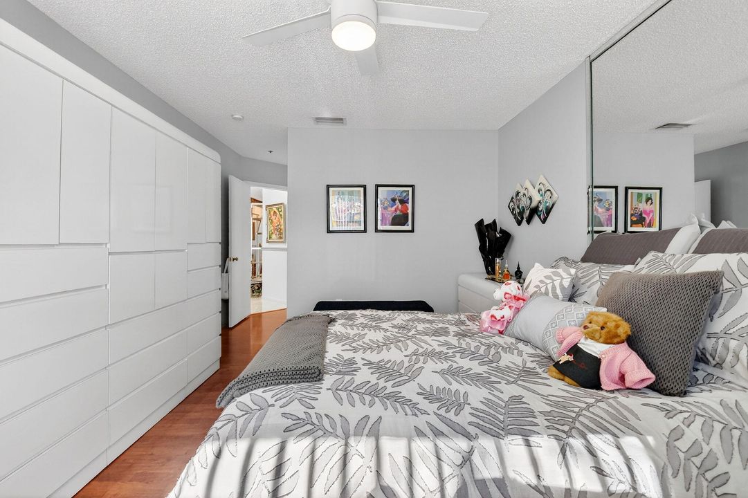 For Sale: $245,000 (3 beds, 2 baths, 1431 Square Feet)