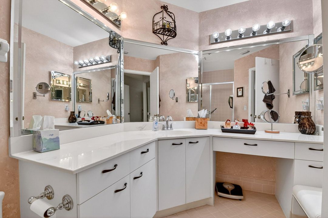 For Sale: $245,000 (3 beds, 2 baths, 1431 Square Feet)