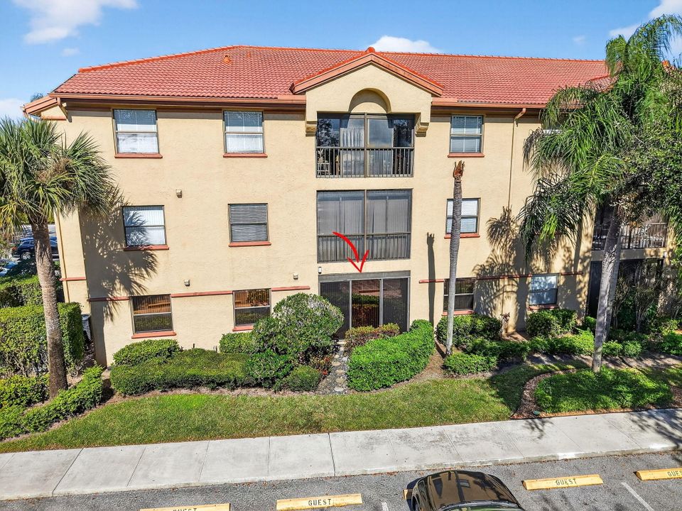 For Sale: $245,000 (3 beds, 2 baths, 1431 Square Feet)