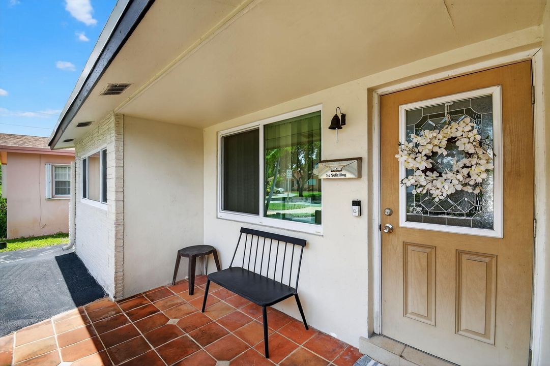 For Sale: $719,900 (4 beds, 3 baths, 1824 Square Feet)