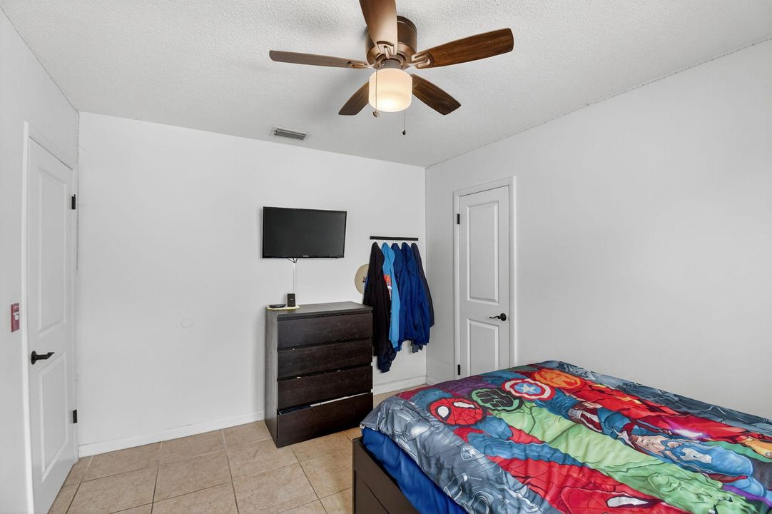 For Sale: $719,900 (4 beds, 3 baths, 1824 Square Feet)