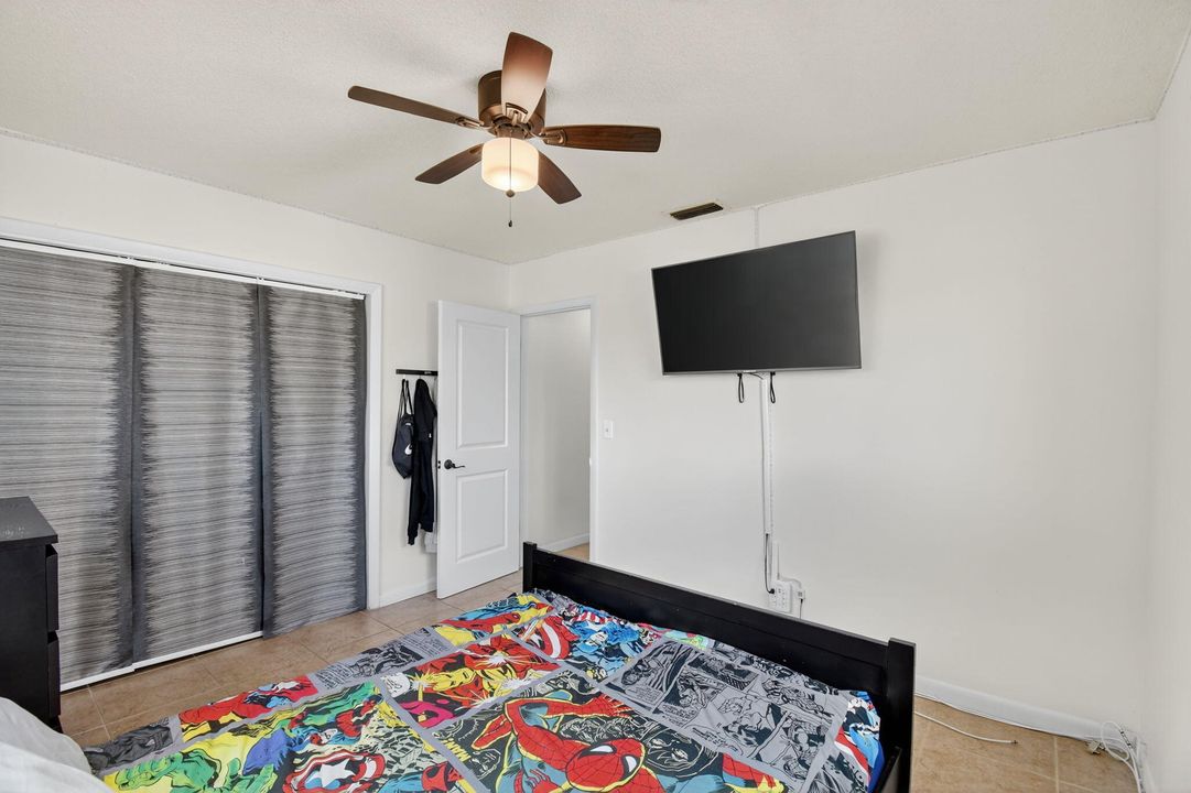 For Sale: $719,900 (4 beds, 3 baths, 1824 Square Feet)