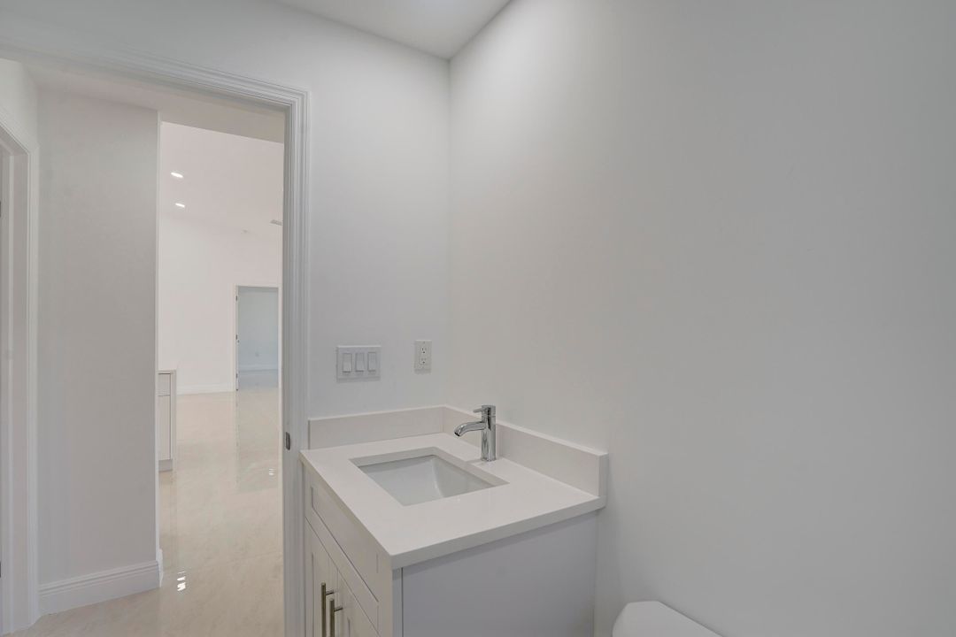 待售: $830,000 (4 贝兹, 3 浴室, 2160 平方英尺)