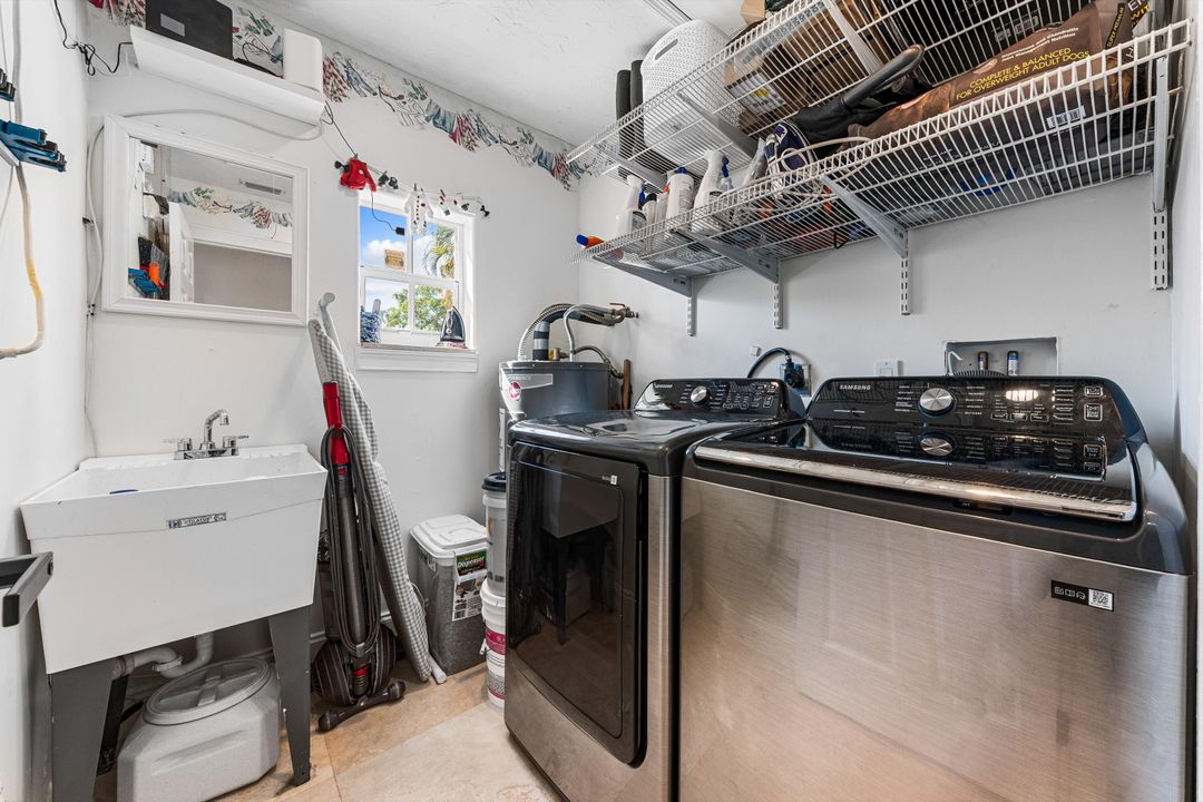 For Sale: $695,000 (4 beds, 2 baths, 2139 Square Feet)