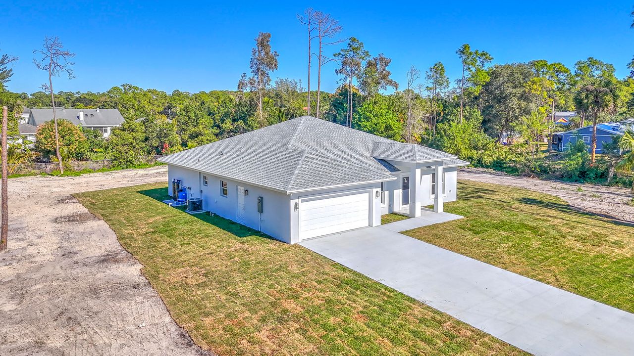 待售: $830,000 (4 贝兹, 3 浴室, 2160 平方英尺)