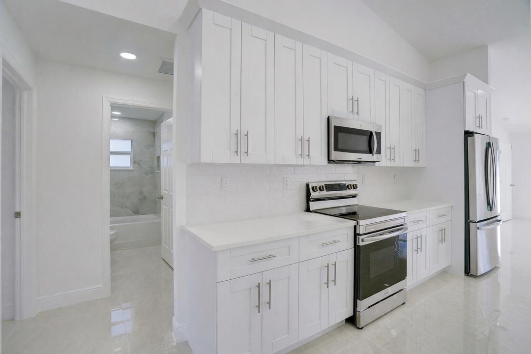 待售: $830,000 (4 贝兹, 3 浴室, 2160 平方英尺)