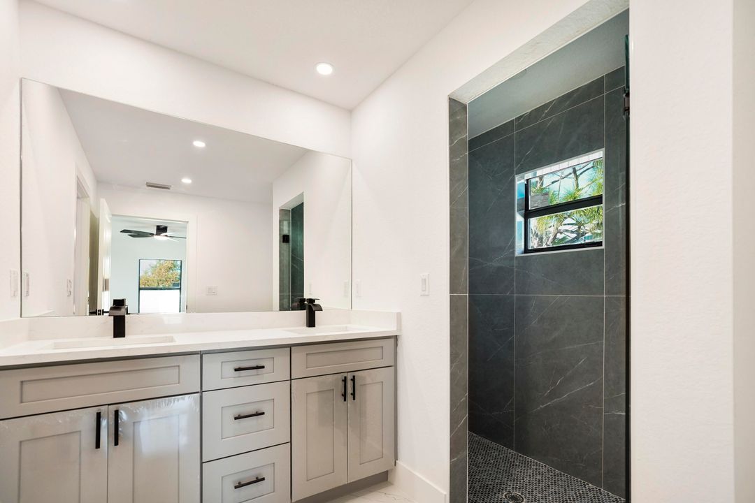 For Sale: $550,000 (4 beds, 2 baths, 1658 Square Feet)