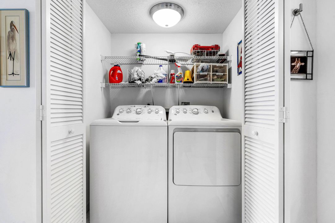 待售: $1,030,000 (2 贝兹, 2 浴室, 1500 平方英尺)