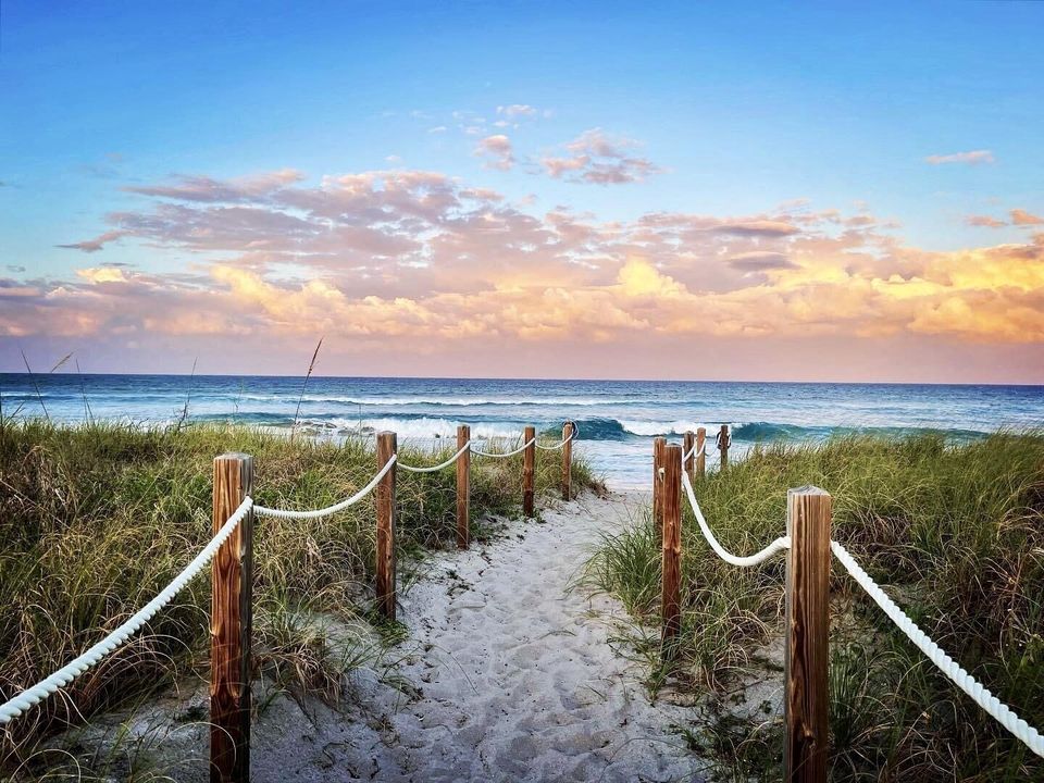 En Venta: $945,000 (3 camas, 3 baños, 1880 Pies cuadrados)