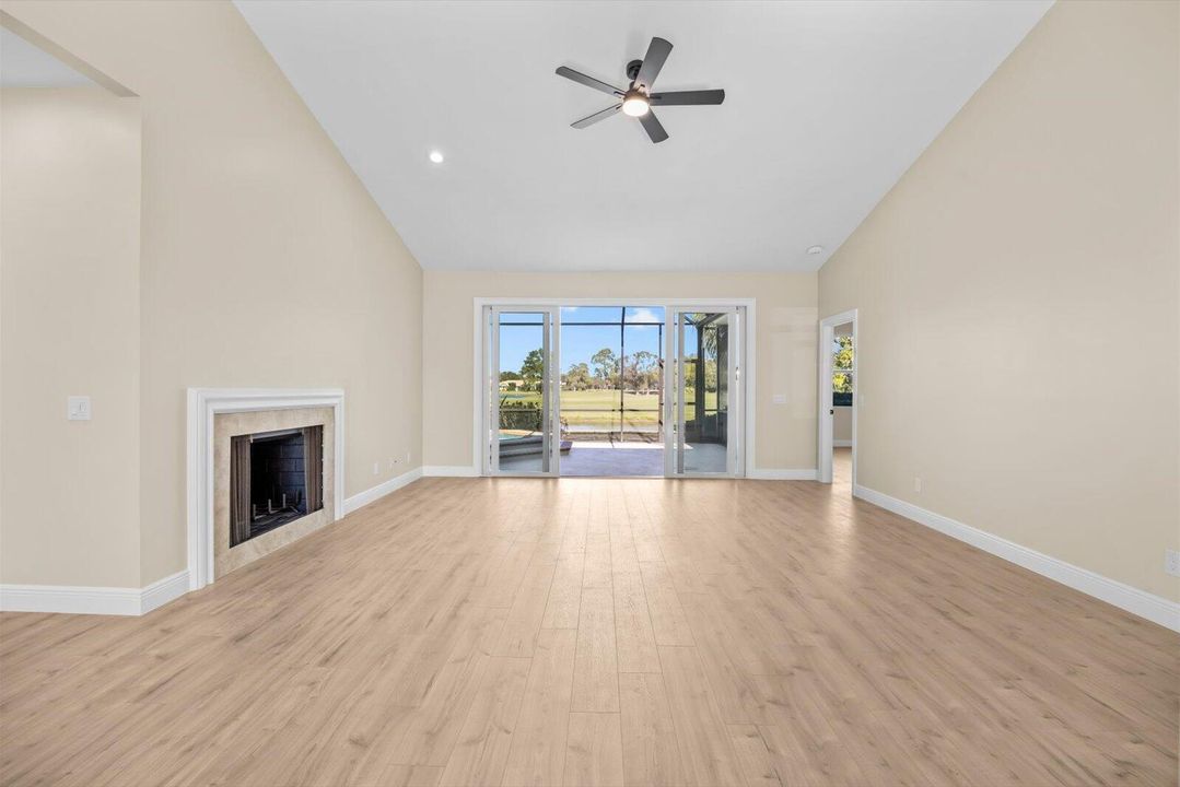 На продажу: $649,000 (3 спален, 2 ванн, 2355 Квадратных фут)