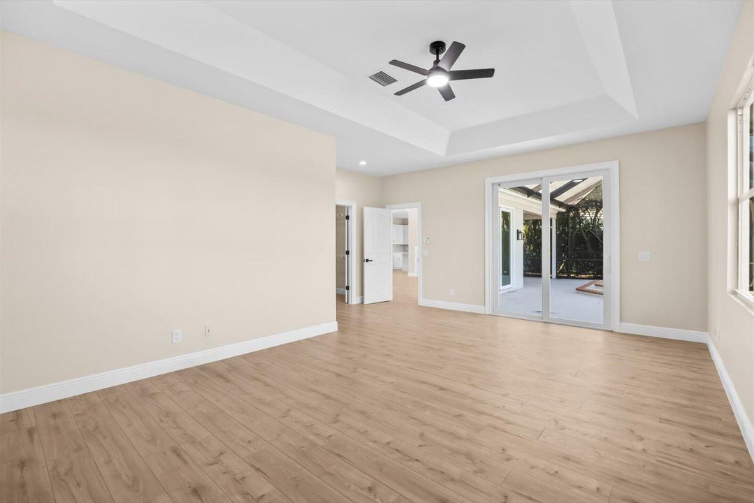 На продажу: $649,000 (3 спален, 2 ванн, 2355 Квадратных фут)