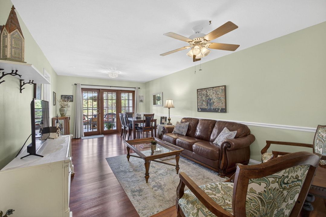 For Sale: $214,500 (2 beds, 2 baths, 854 Square Feet)