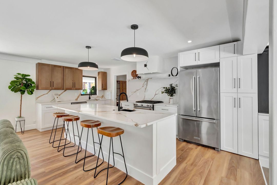 En Venta: $769,000 (3 camas, 2 baños, 1698 Pies cuadrados)