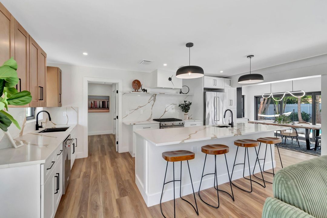 En Venta: $769,000 (3 camas, 2 baños, 1698 Pies cuadrados)