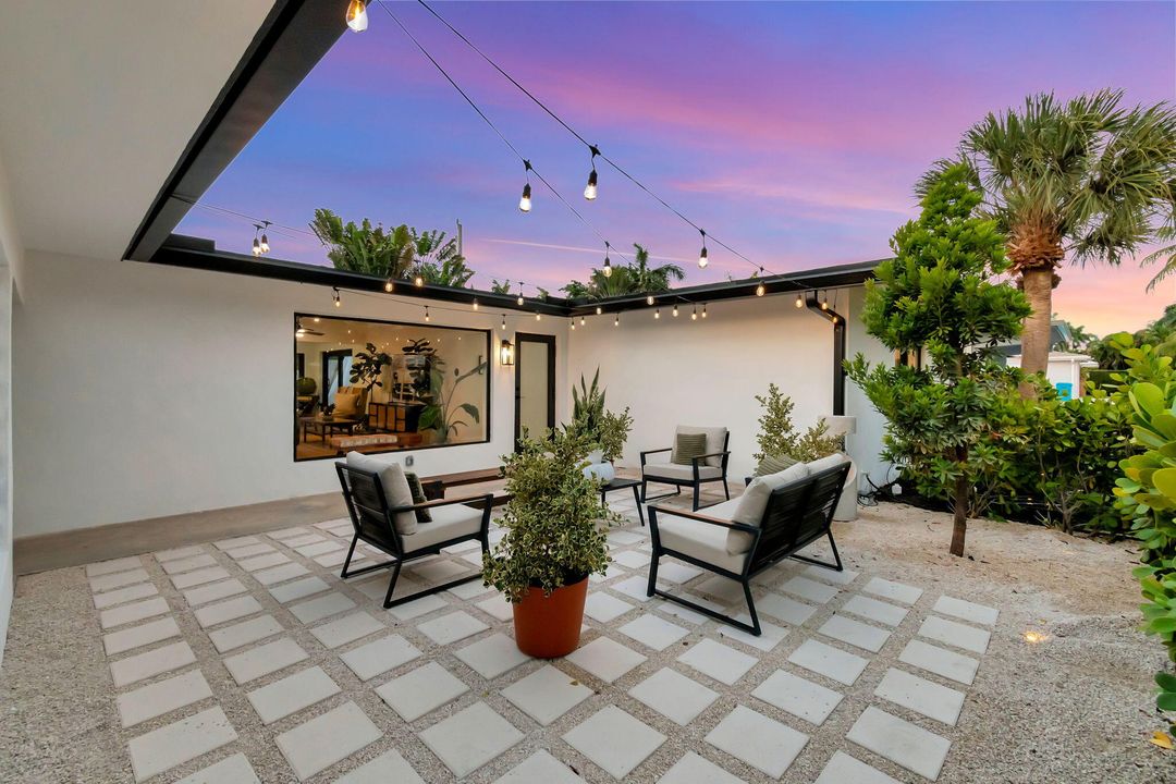 En Venta: $769,000 (3 camas, 2 baños, 1698 Pies cuadrados)