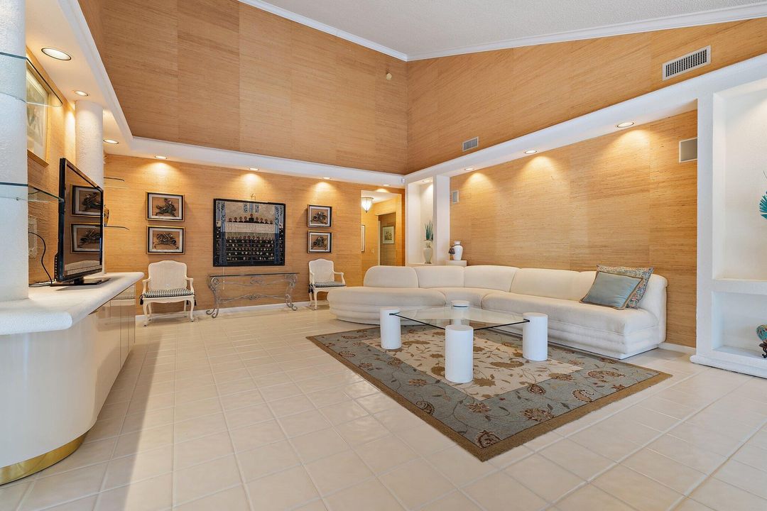 En Venta: $999,000 (3 camas, 2 baños, 1889 Pies cuadrados)