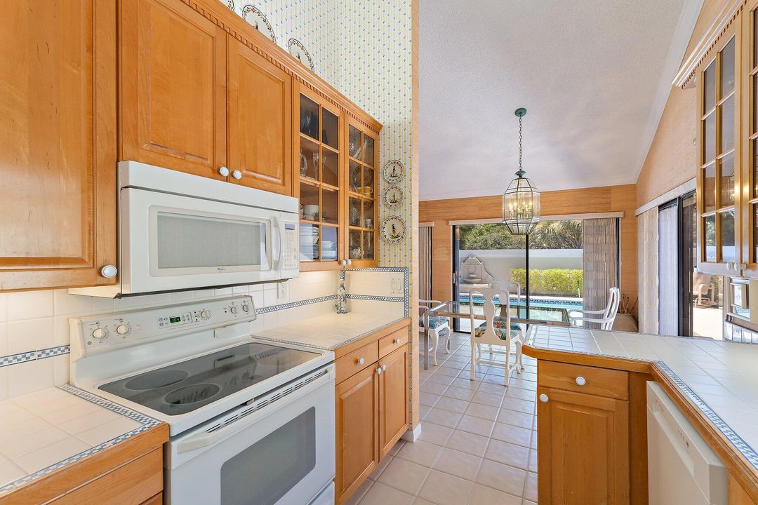 En Venta: $999,000 (3 camas, 2 baños, 1889 Pies cuadrados)