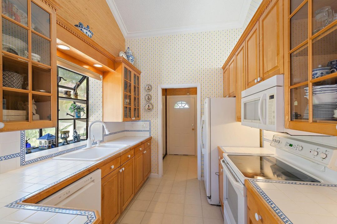 En Venta: $999,000 (3 camas, 2 baños, 1889 Pies cuadrados)