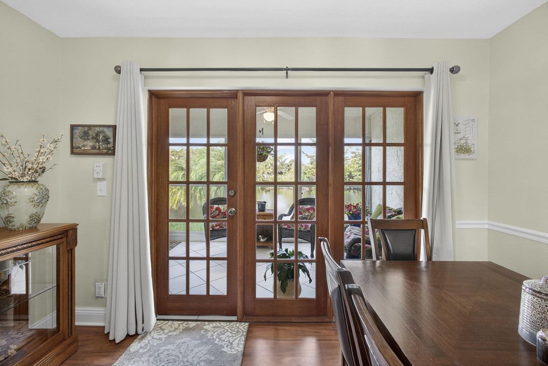 For Sale: $214,500 (2 beds, 2 baths, 854 Square Feet)