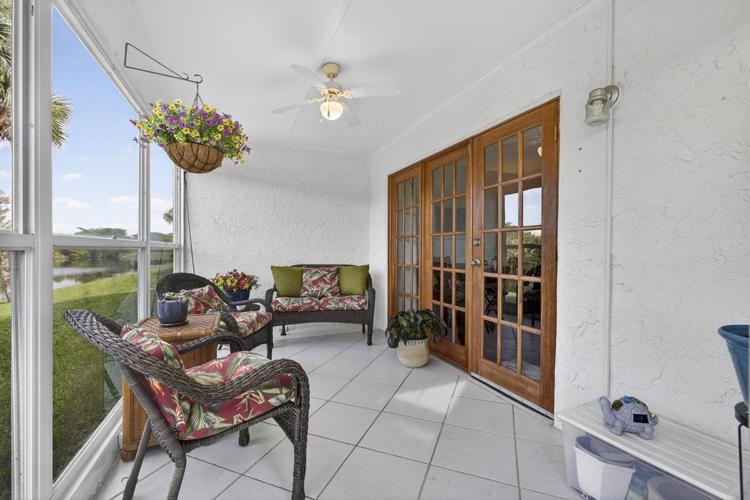 For Sale: $214,500 (2 beds, 2 baths, 854 Square Feet)