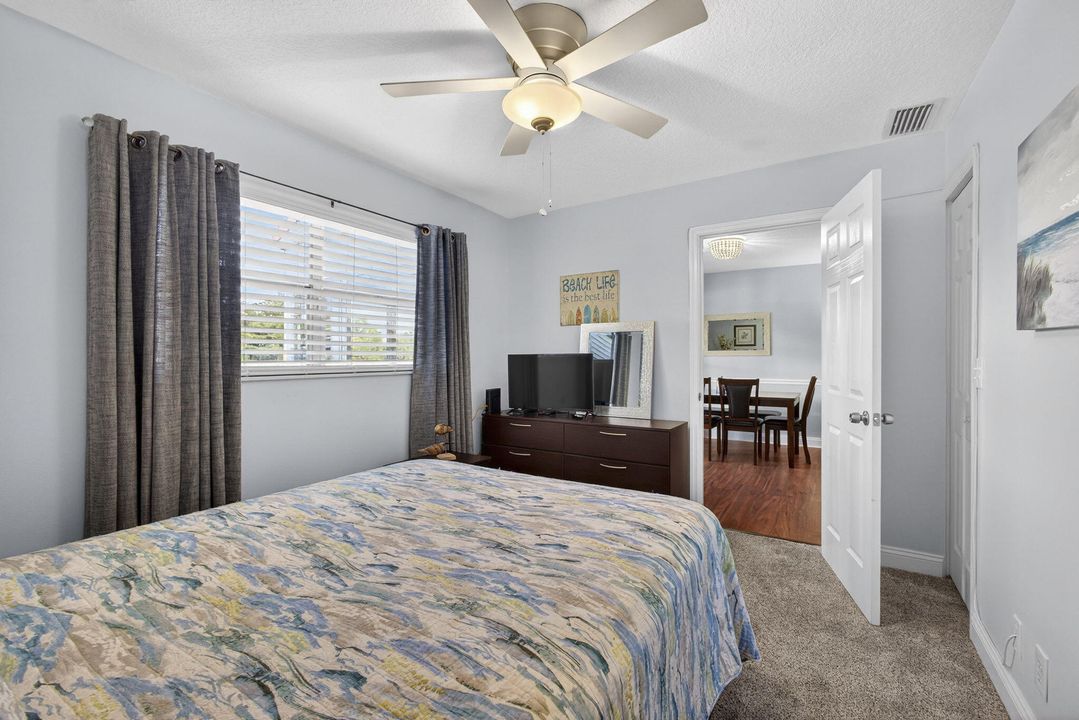 For Sale: $214,500 (2 beds, 2 baths, 854 Square Feet)