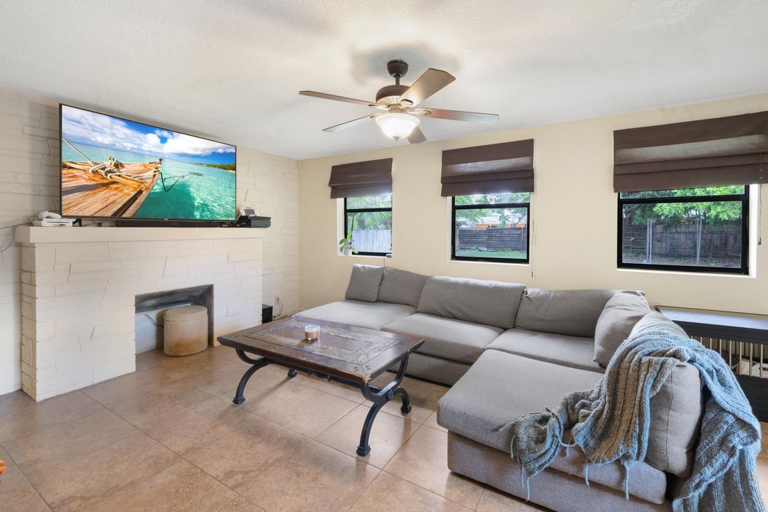 En Venta: $515,000 (3 camas, 2 baños, 1502 Pies cuadrados)