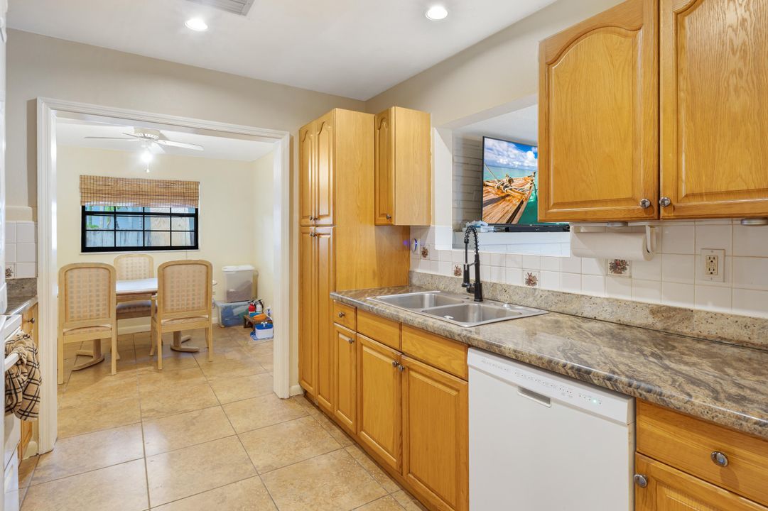 En Venta: $515,000 (3 camas, 2 baños, 1502 Pies cuadrados)