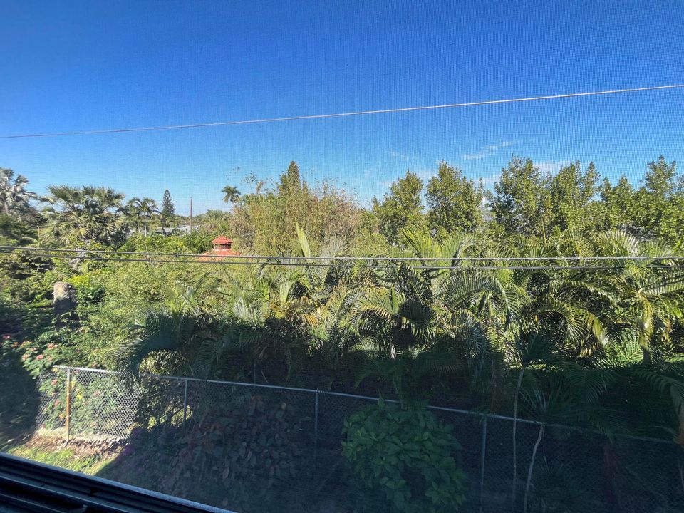 На продажу: $77,000 (1 спален, 1 ванн, 720 Квадратных фут)